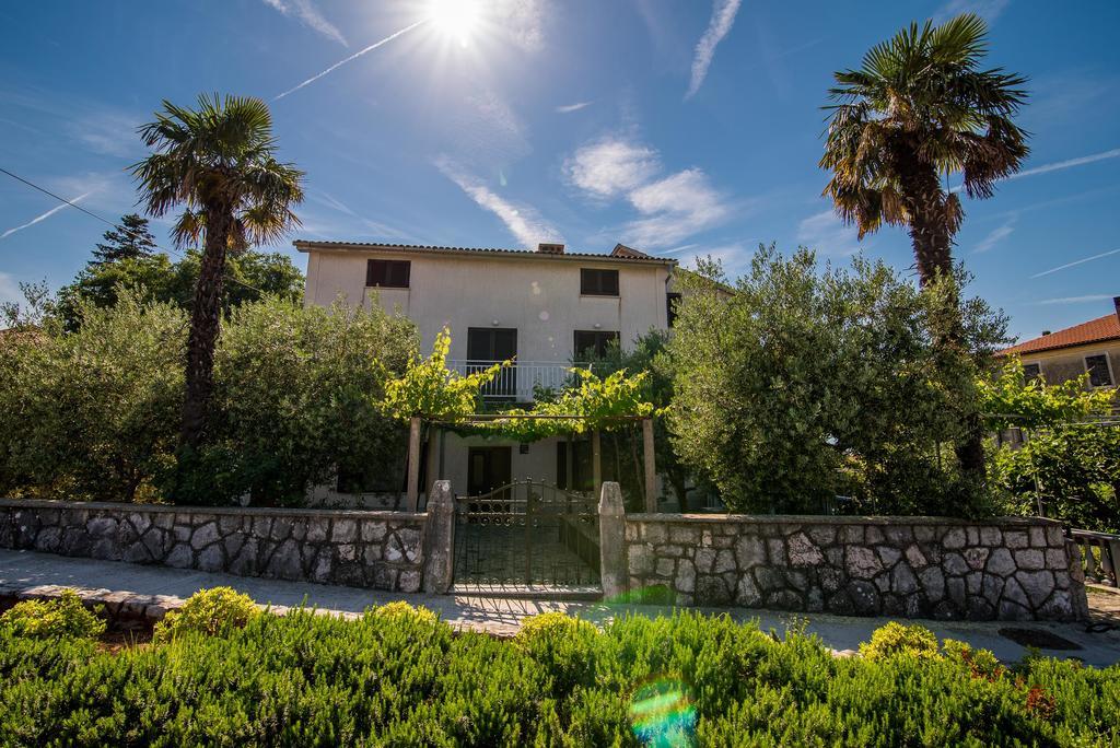 Apartment Ana 1 Malinska Exterior foto